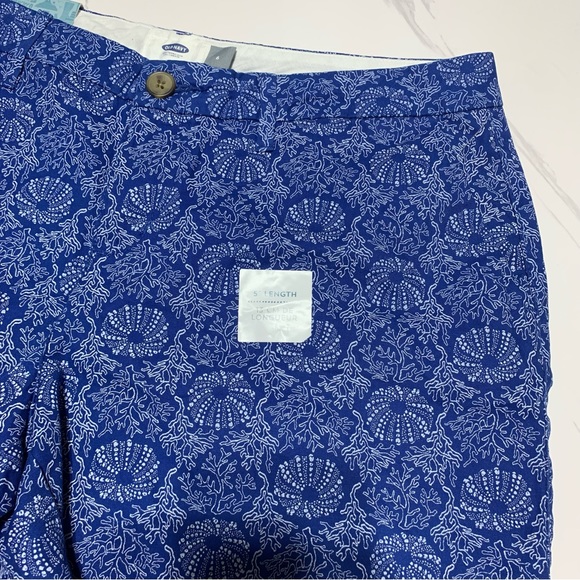 Old Navy Blue Coral Prints 5 Inch Short Size 6 - Picture 11 of 11